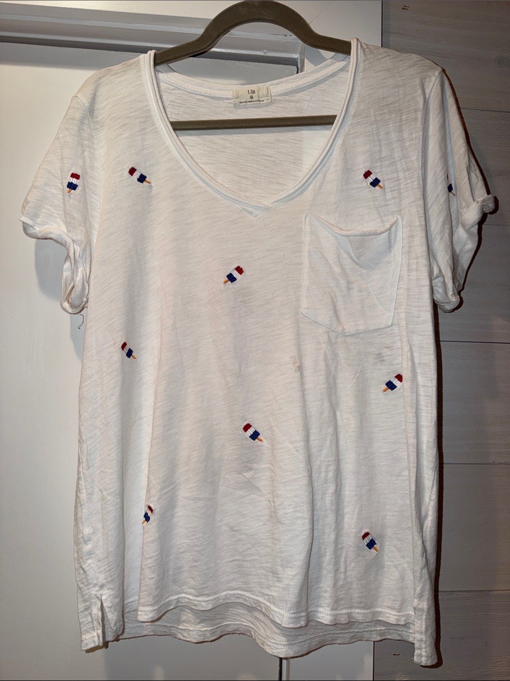 Anthropologie T.La White V-Neck Pocket Tee with Red & Blue Embroidery